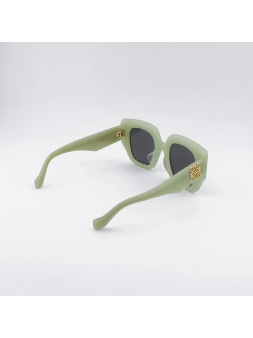Loewe authentic lw40129u